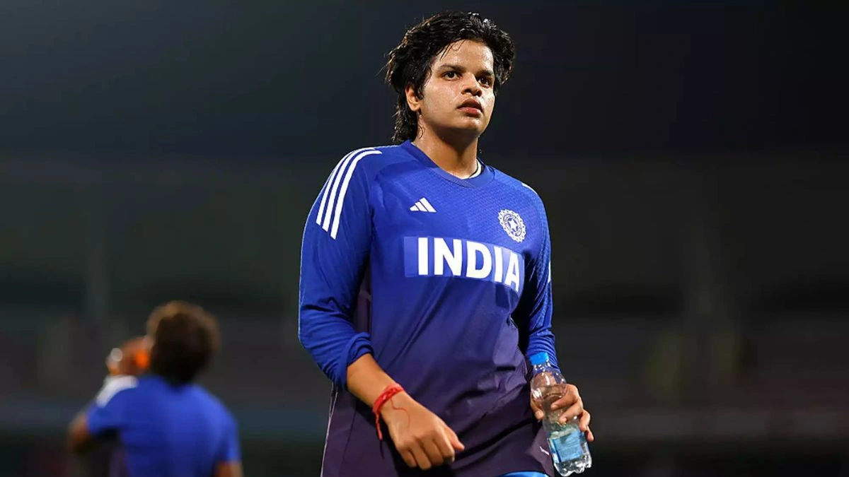 Shafali Verma’s Surprise Bowling Spell Stuns South Africa: The Unexpected Hero After Injury Replacement